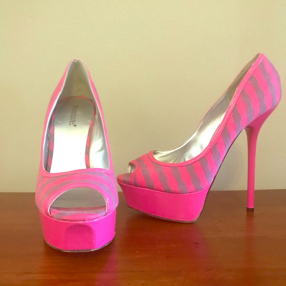 COPY - Shoe Dazzle Striped Stiletto Pumps